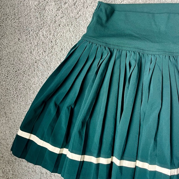 Dark Green Pleated Tennis Skirt - Picture 4 of 4